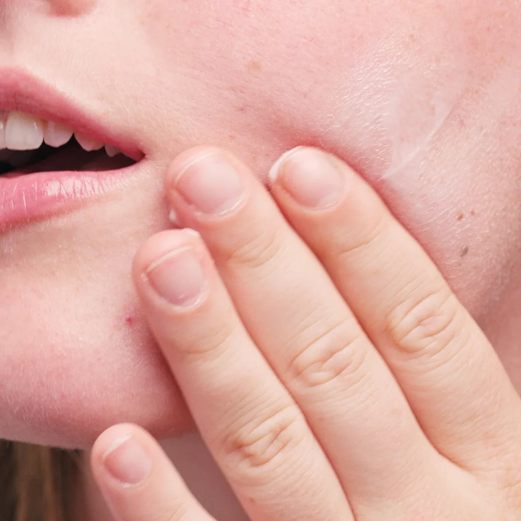 BLONDESISTER veido kremas su probiotikais ir niacinamidu "Bloom My Day", 30 ml